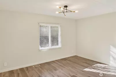 2424 S 130th Place, SeaTac, WA 98168 - Photo 11