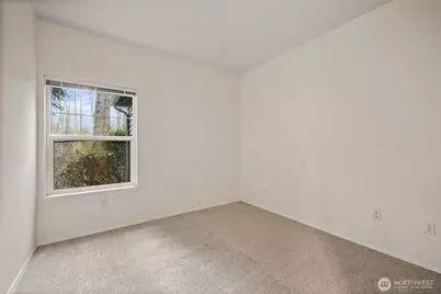 12712 Admiralty Way #E106, Everett, WA 98204 - Photo 15