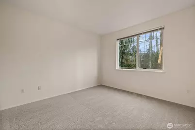 12712 Admiralty Way #E106, Everett, WA 98204 - Photo 13