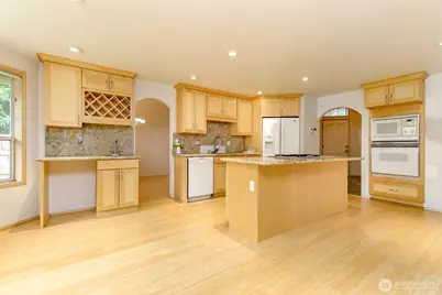 25738 215th Court SE, Maple Valley, WA 98038 - Photo 11