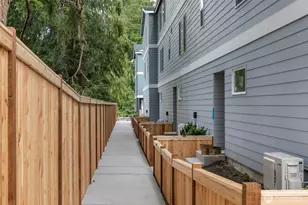 19505 Damson Rd, Lynnwood, WA 98036 - Photo 9