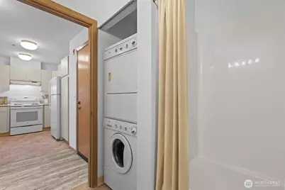 1822 152nd Avenue NE #E-308, Bellevue, WA 98007 - Photo 21