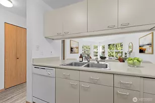 1822 152nd Ave NE, Bellevue, WA 98007 - Photo 13