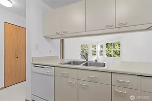 1822 152nd Ave NE, Bellevue, WA 98007 - Photo 29