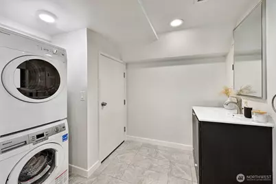 7506 Dibble Avenue NW, Seattle, WA 98117 - Photo 27