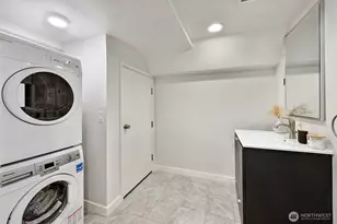 7506 Dibble Ave NW, Seattle, WA 98117 - Photo 27