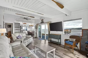 3187 Shoreline Dr, Camano Island, WA 98282 - Photo 15