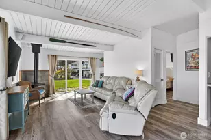 3187 Shoreline Dr, Camano Island, WA 98282 - Photo 17