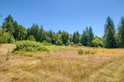 9590 NE Leprechaun Lane, Kingston, WA 98346 - Photo 13
