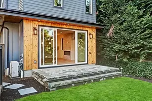 11219 NE 95th St, Kirkland, WA 98033 - Photo 29