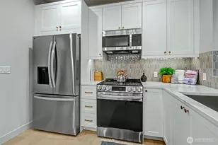 11219 NE 95th St, Kirkland, WA 98033 - Photo 17