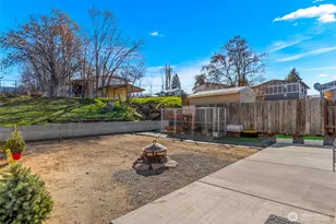 325 Eastmont Ave, East Wenatchee, WA 98802 - Photo 17