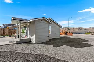 325 Eastmont Ave, East Wenatchee, WA 98802 - Photo 21