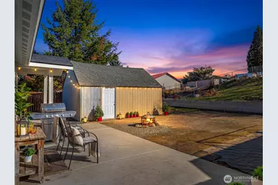 325 Eastmont Ave, East Wenatchee, WA 98802 - Photo 27