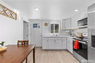 325 Eastmont Ave, East Wenatchee, WA 98802 - Photo 9