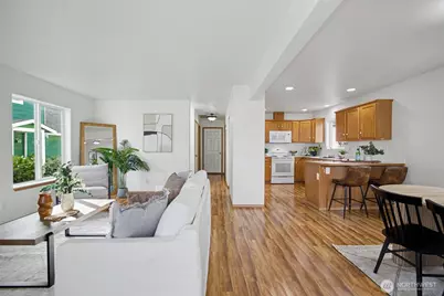 11412 33rd Street NE, Lake Stevens, WA 98258 - Photo 3