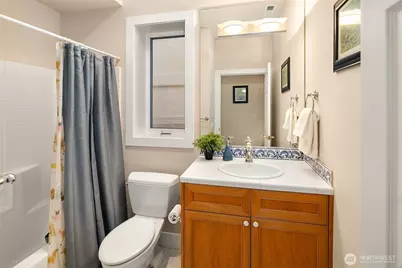 2010 W Lake Sammamish Parkway SE, Bellevue, WA 98008 - Photo 27