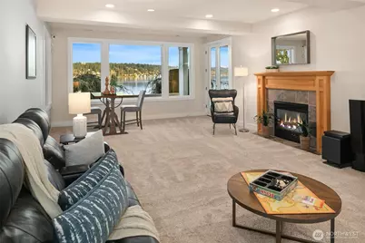 2010 W Lake Sammamish Parkway SE, Bellevue, WA 98008 - Photo 17