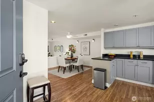 9039 NE Juanita Dr, Kirkland, WA 98034 - Photo 1