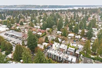 8042 B 35th Avenue NE, Seattle, WA 98115 - Photo 31