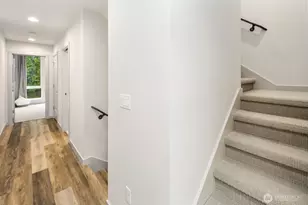 8042 B 35th Ave NE, Seattle, WA 98115 - Photo 13