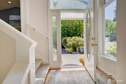 5607 178th Street SW, Lynnwood, WA 98037 - Photo 3