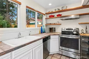 14051 1st Ave NW, Seattle, WA 98177 - Photo 11