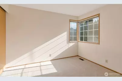 25746 SE 39th Street, Sammamish, WA 98029 - Photo 15