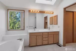 25746 SE 39th St, Sammamish, WA 98029 - Photo 25