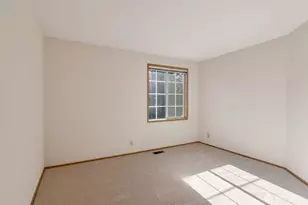 25746 SE 39th St, Sammamish, WA 98029 - Photo 17