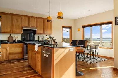 650 Skymeadow Drive, Coupeville, WA 98239 - Photo 7