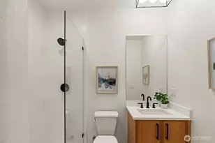 11204 108th Ave NE, Kirkland, WA 98033 - Photo 13