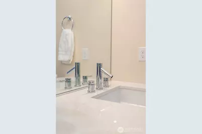 725 17th Avenue #Unit A, Seattle, WA 98122 - Photo 17