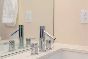 725 17th Ave, Seattle, WA 98122 - Photo 17