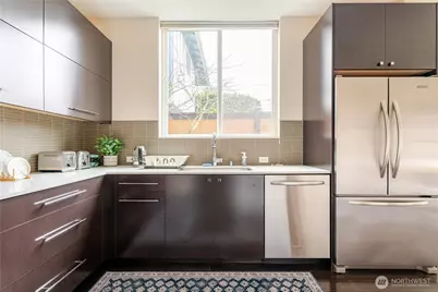 725 17th Avenue #Unit A, Seattle, WA 98122 - Photo 7