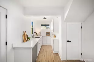 3443 21st Ave W, Seattle, WA 98199 - Photo 19