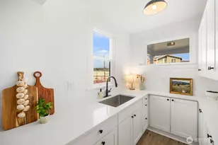 3443 21st Ave W, Seattle, WA 98199 - Photo 19