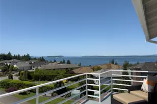 1621 Edgemoor Ln, Everett, WA 98203 - Photo 1