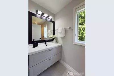 1621 Edgemoor Lane, Everett, WA 98203 - Photo 17