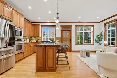 2557 NE Park Dr, Issaquah, WA 98029 - Photo 15