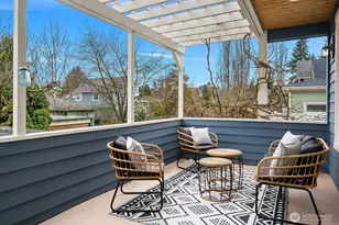 733 N 73rd St, Seattle, WA 98103 - Photo 15