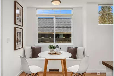 733 N 73rd Street, Seattle, WA 98103 - Photo 11