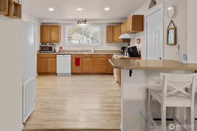 110 W 3rd Street, Cle Elum, WA 98922 - Photo 9