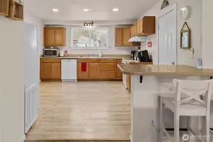 110 W 3rd St, Cle Elum, WA 98922 - Photo 9