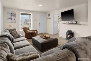 110 W 3rd St, Cle Elum, WA 98922 - Photo 7