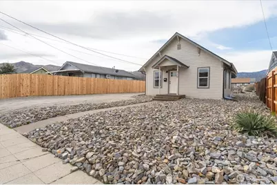 910 Walker Avenue, Wenatchee, WA 98801 - Photo 1