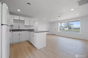 904 906 E Alderwood Dr, Moses Lake, WA 98837 - Photo 7