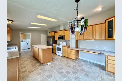 620 Chenois Avenue NE, Ocean Shores, WA 98569 - Photo 9