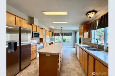 620 Chenois Avenue NE, Ocean Shores, WA 98569 - Photo 7