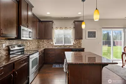 11410 Waller Road E, Tacoma, WA 98446 - Photo 5